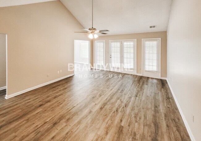 Building Photo - 9628 Daly Dr
