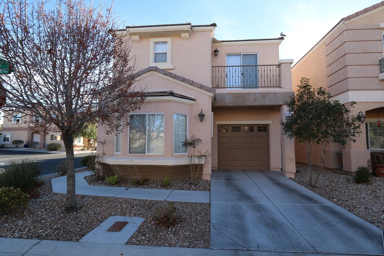 11111 African Sunset St, Henderson, NV 89052 House Rental in