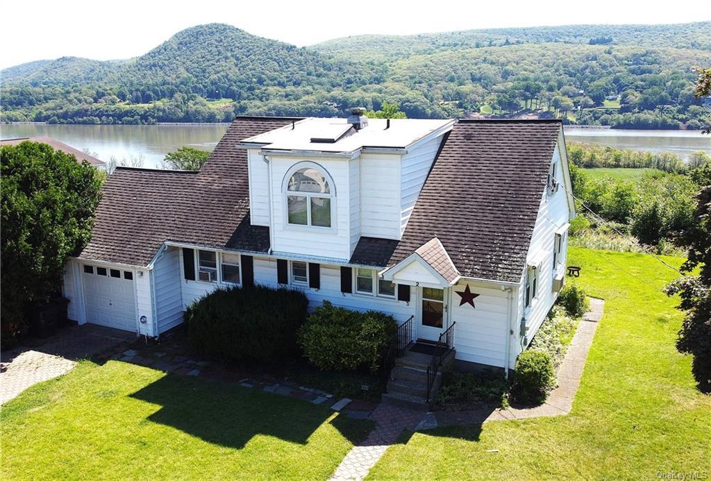 Primary Photo - 2 Drury Ln