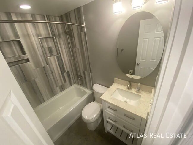 Foto del edificio - 6395 Poplar St