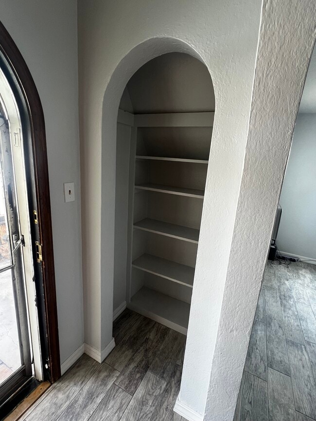 Entry shelves - 219 E Montezuma Ave