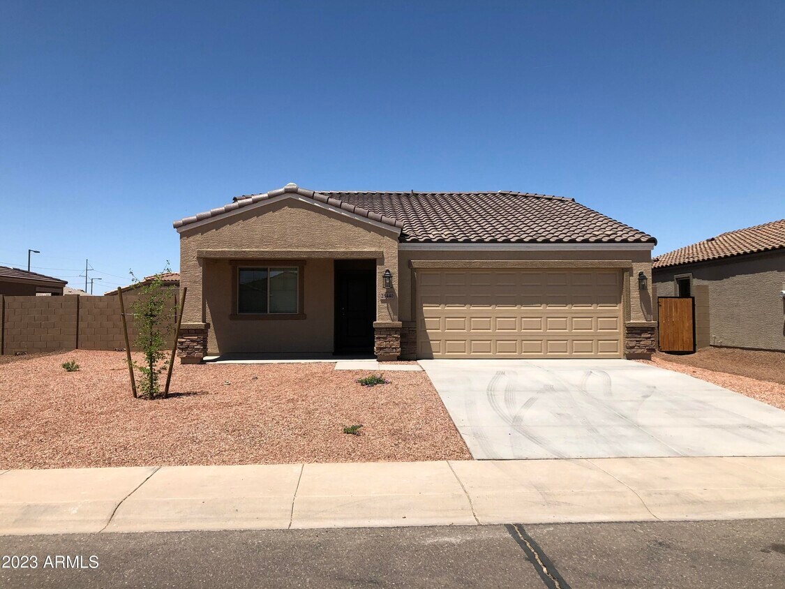 Primary Photo - 25440 W Yanez Ave
