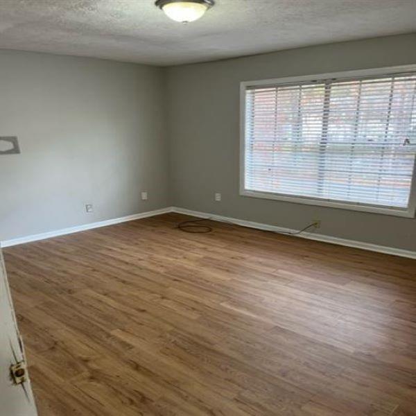 Foto del edificio - 1749 Whitehall Forest Ct SE