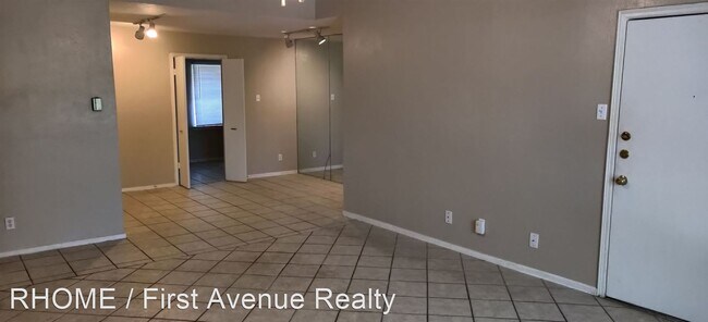 Foto del edificio - 11412 Park Central Pl