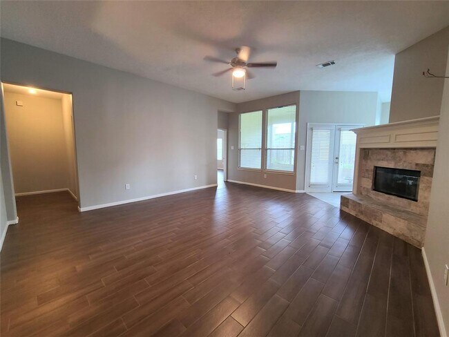 Foto del edificio - 18818 Harbor Key Cir