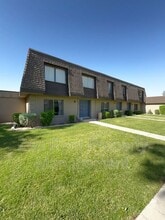 Building Photo - 1636 E Dunbar Dr