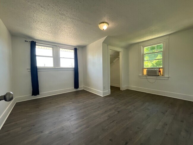 Foto del edificio - 4621 E Snow Rd