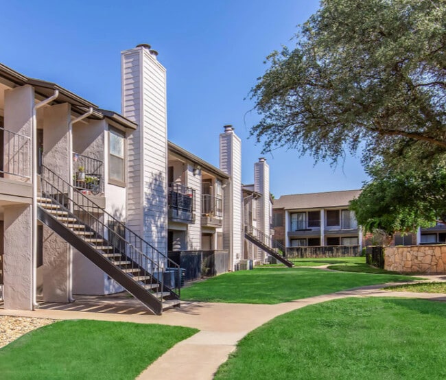 Building Photo - The Estacado