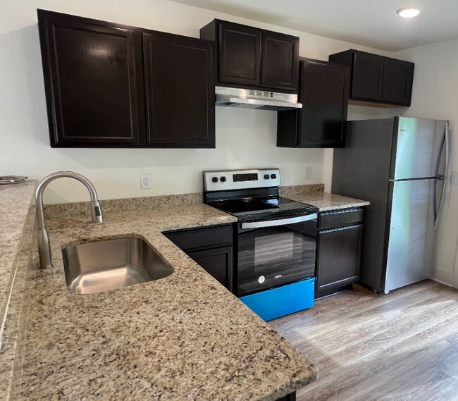 Photo - 43 Jacksons Ln Townhome