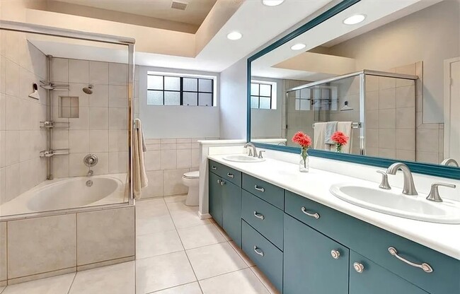 Foto del edificio - Bayfront Condo fo Rent