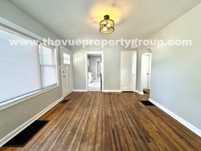 Foto del edificio - MOVE IN SPECIAL! Move in this November and...