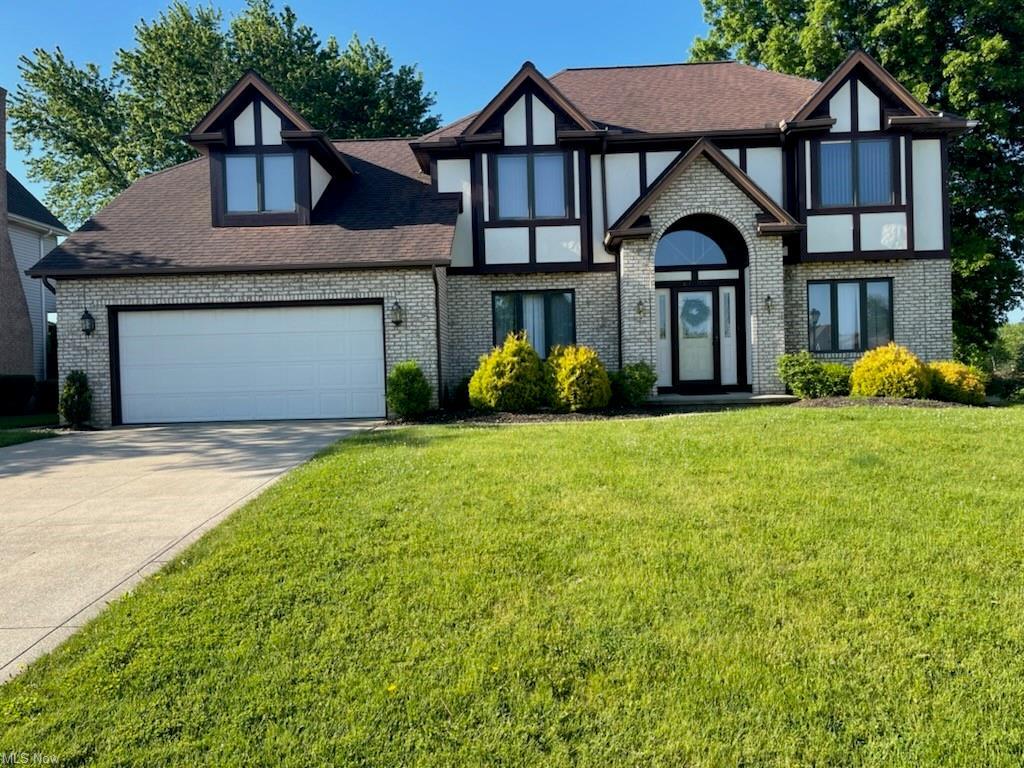 2790 Wynde Tree Dr, Seven Hills, OH 44131 House for Rent in Seven