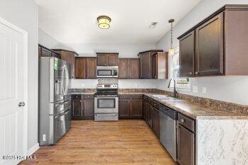 Foto del edificio - 501 New Hanover Trl