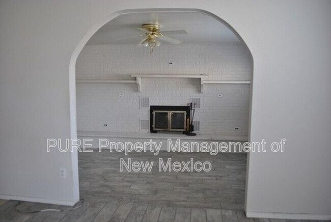 Foto del edificio - 3307 Edgecliff Dr