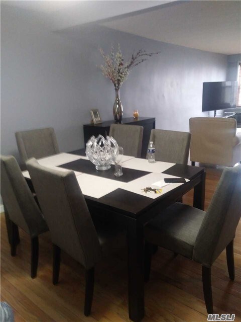 Foto del edificio - 370 Ocean Pkwy