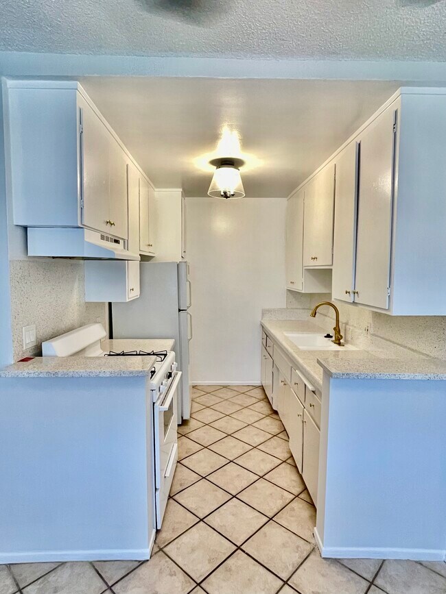Foto del edificio - 1216 N Detroit St