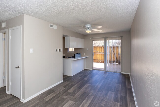 Building Photo - 1437 Cavender Dr