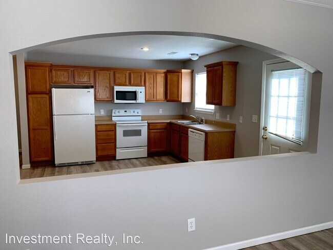 Foto del edificio - 15548 Trailside Ln