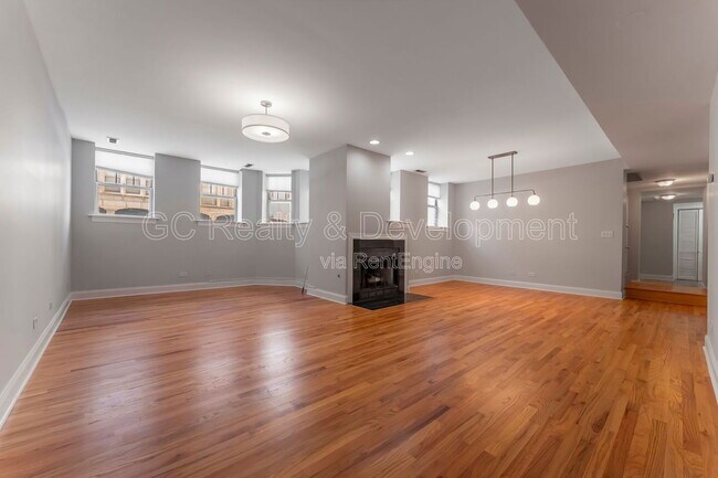 Foto del edificio - 816 W Sunnyside Ave