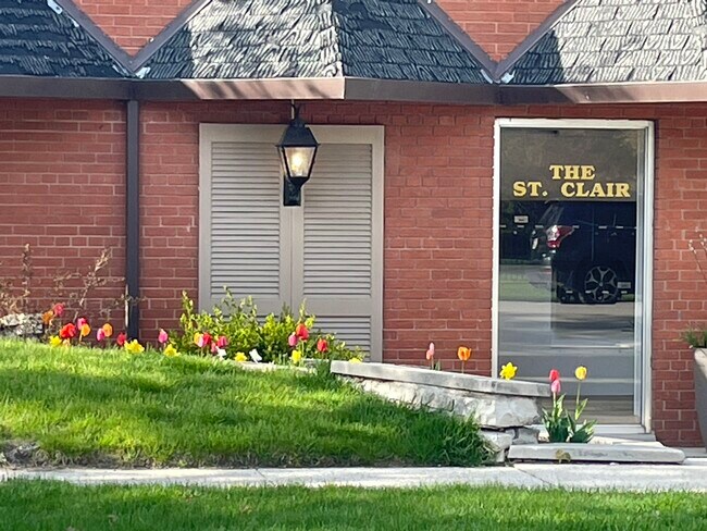 Foto del edificio - Saint Clair Apartments