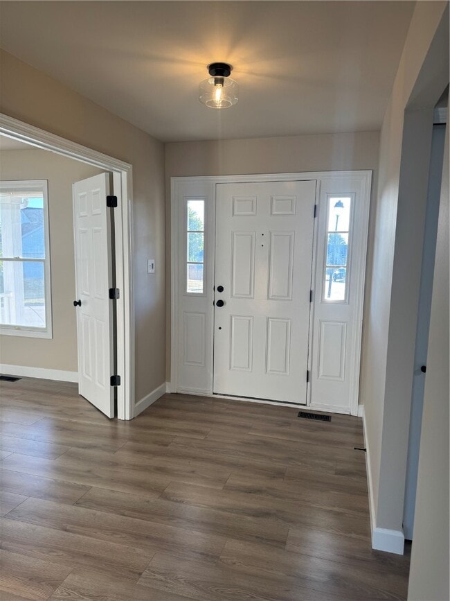 Building Photo - 501 Wideman Dr