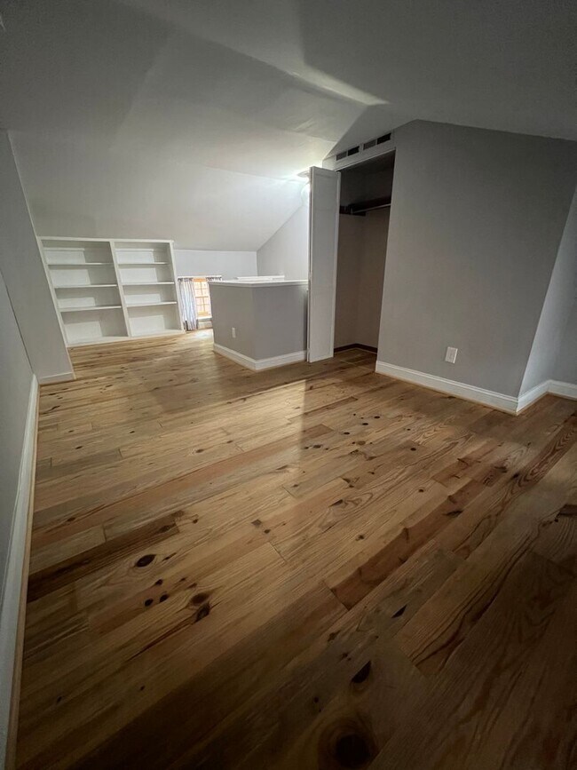 Foto del edificio - Lovely 2 BA/ 1.5 BA Townhome in the Neighb...