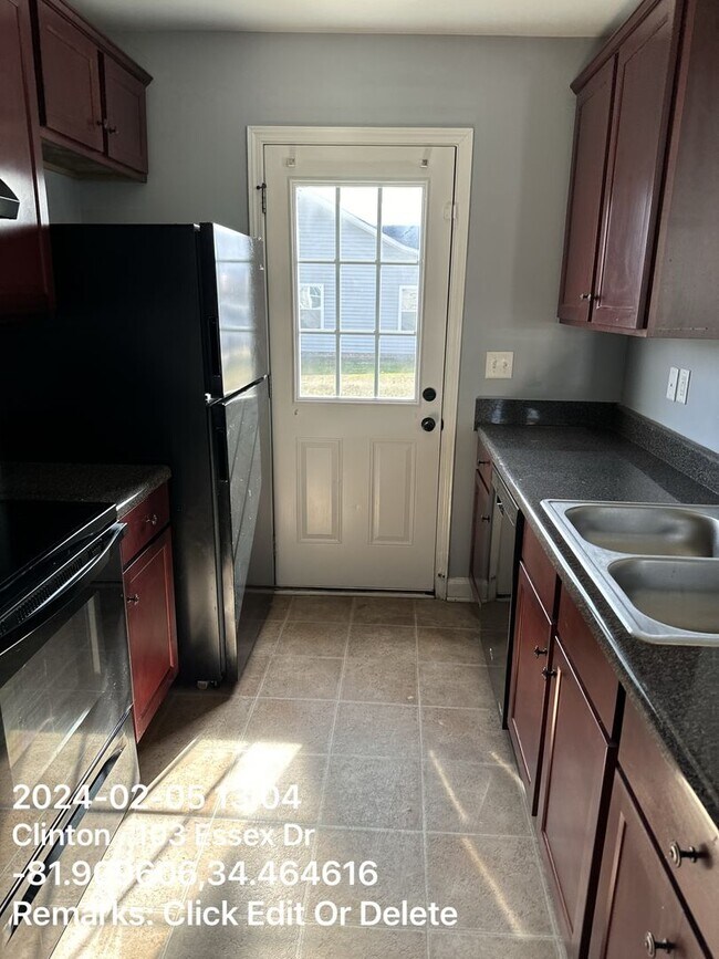 Building Photo - Welcome Home to 103 Essex