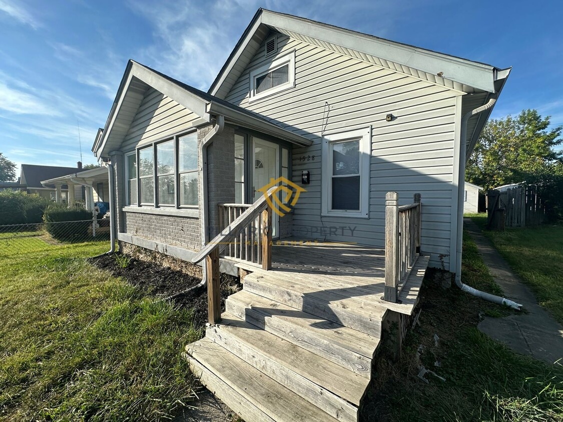 Stylish & Updated 3 Bedroom / 1.5 Bath Home – Move-In Ready! - Stylish & Updated 3 Bedroom / 1.5 Bath Home – Move-In Ready!