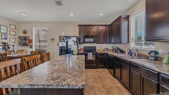 Building Photo - 24912 Remington Oaks