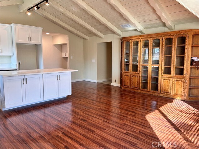 Foto del edificio - 15561 Palomino Dr