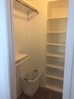 Armario Habitación 1 - 213 W 30th St