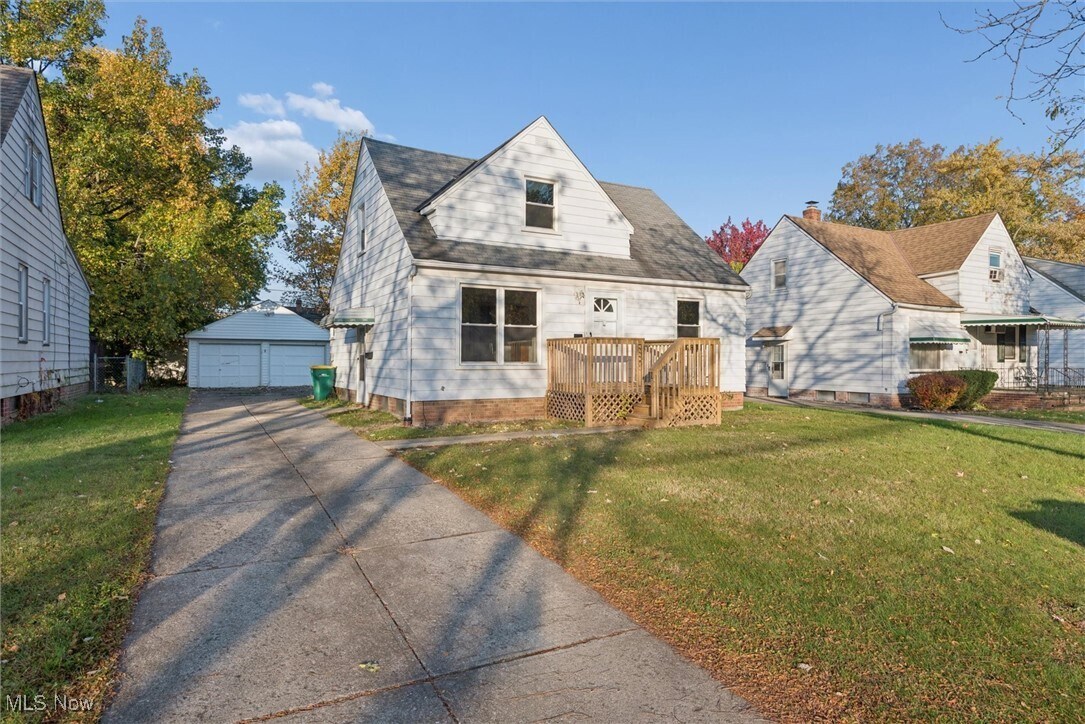 5732 E 141st St Maple Heights, OH 44137 – photo 1