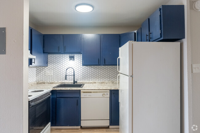 Kitchen - 1BD/1BA - The Lofts @ Rock Vue