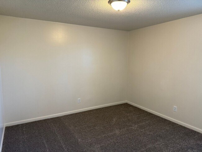 Foto del edificio - 4409 Bruhin Rd