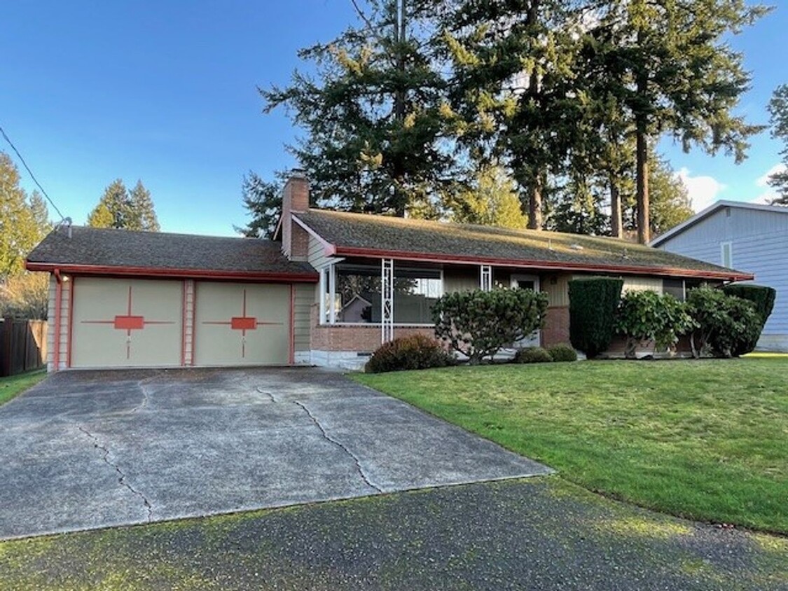 Primary Photo - Edmonds View Home