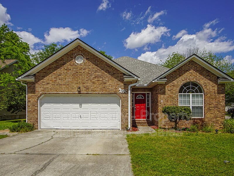 Primary Photo - 1584 Kentwood Cir
