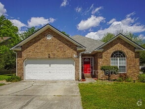Building Photo - 1584 Kentwood Cir