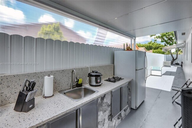 Foto del edificio - 4109 W 9th Way