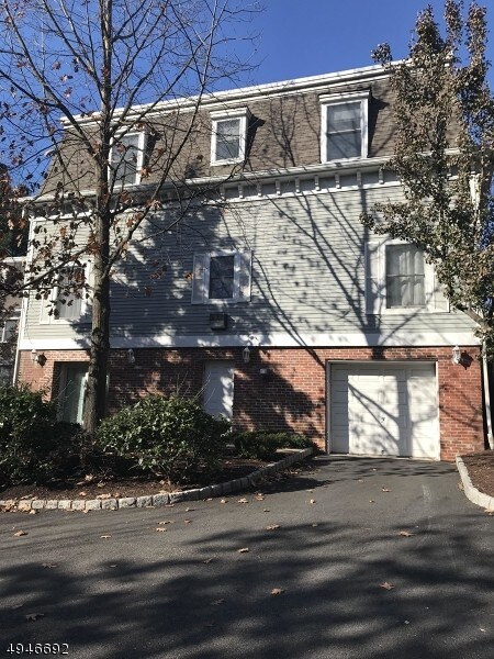 Primary Photo - 43 Ford Ave