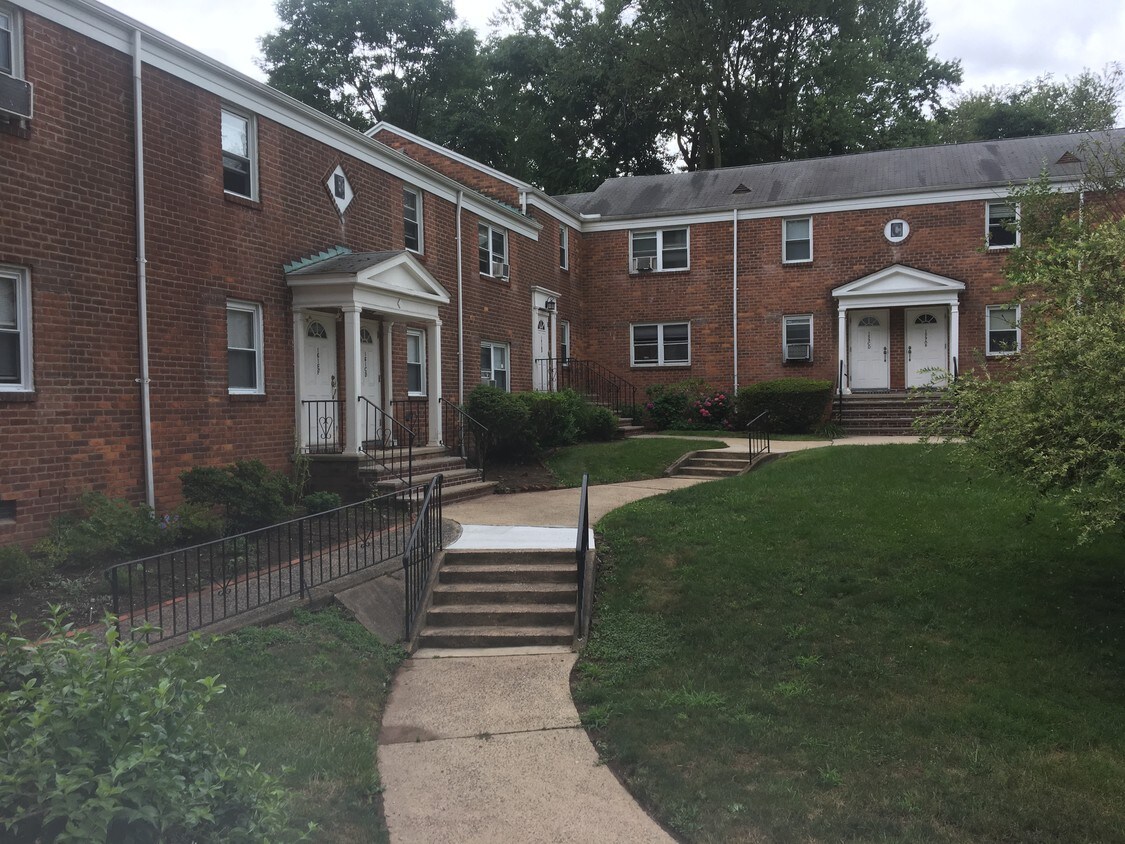 163 Knickerbocker Rd, Englewood, NJ 07631 Apartments in Englewood, NJ