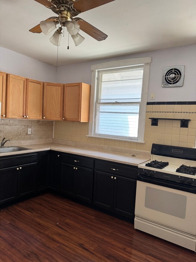 Foto del edificio - 4741 N Kilbourn Ave