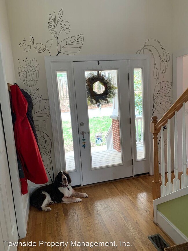 Foto del edificio - 4 br, 3 bath House - 410 Alleghany St.