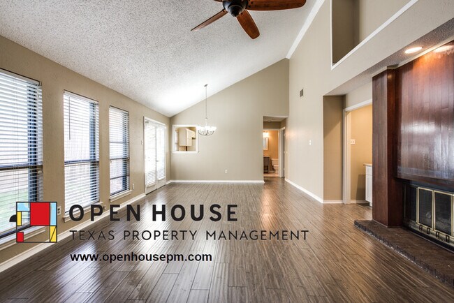 Foto del edificio - 2108 Rose Cliff Ln Carrollton