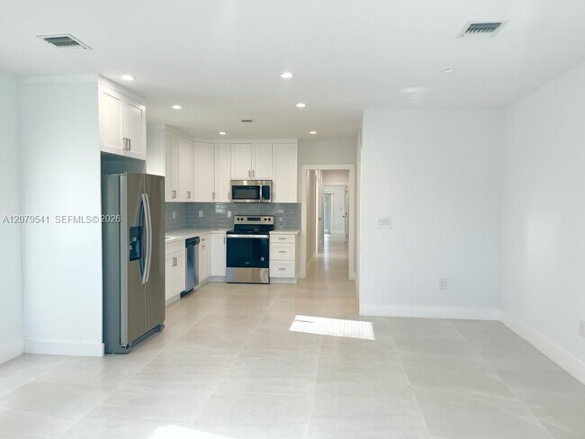 Foto del edificio - 6331 SW 23rd St
