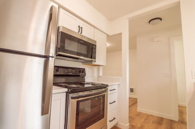 Building Photo - 506-510-510 SE 46th Ave