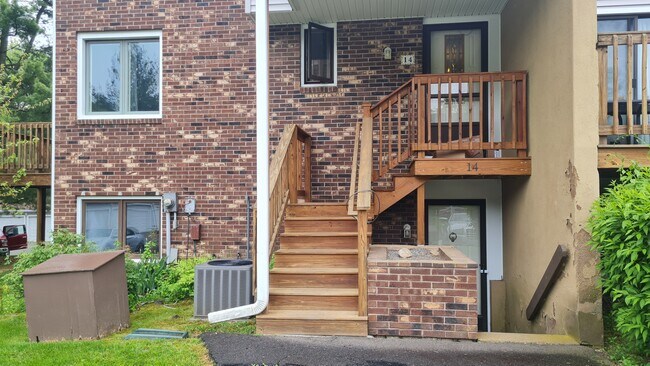 Foto del edificio - 14 Dutton Place Way