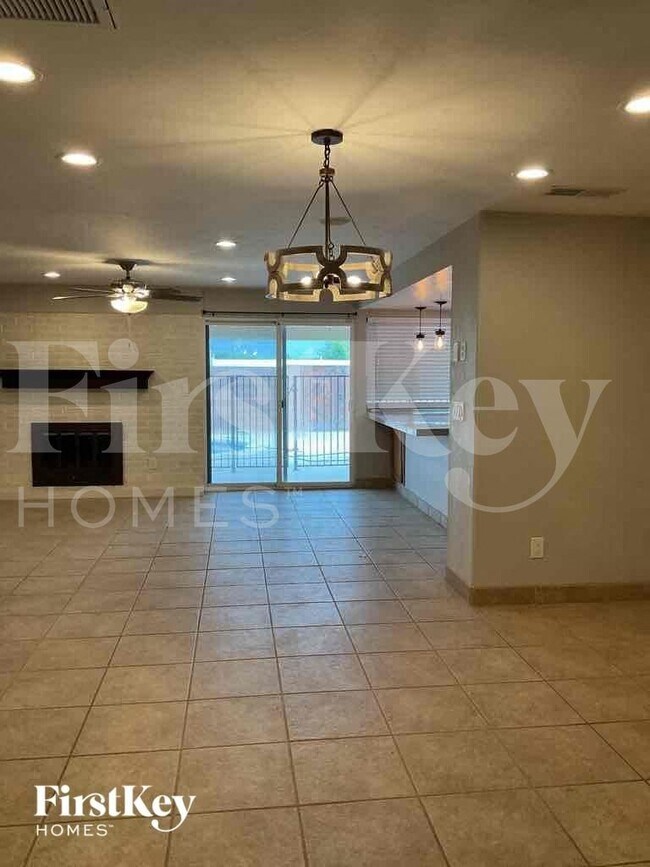 Foto del edificio - 8501 E Lee Pl