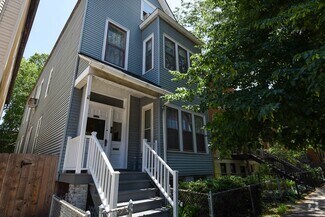 Building Photo - 2615 N Southport Ave