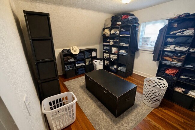 Foto del edificio - 617 S Jefferson St