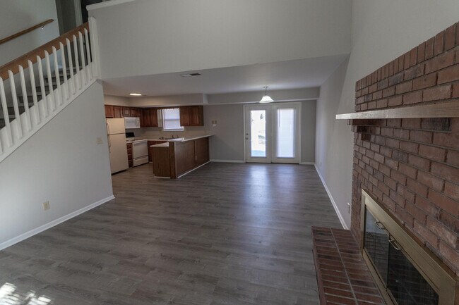 Foto del edificio - 3705 Hermitage Rd